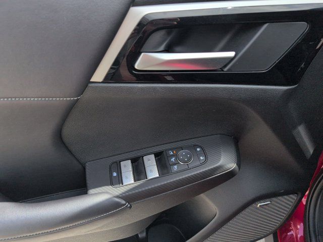 Thumbnail: 2025 Mitsubishi Outlander - 13