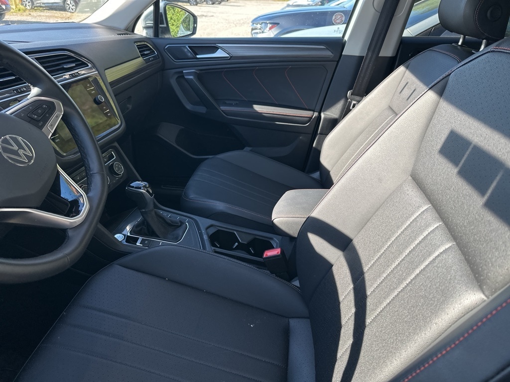 Thumbnail: 2024 Volkswagen Tiguan - 4