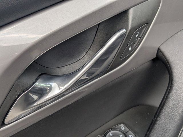 Thumbnail: 2025 Chevrolet Blazer - 14