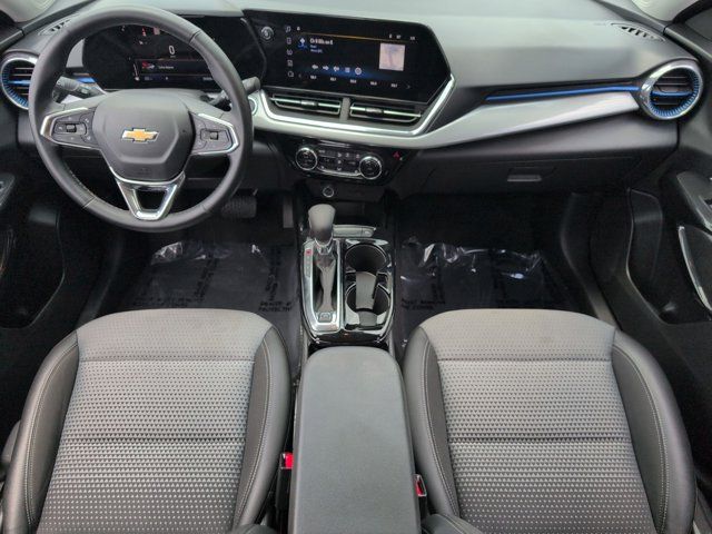 Thumbnail: 2025 Chevrolet Trax - 25