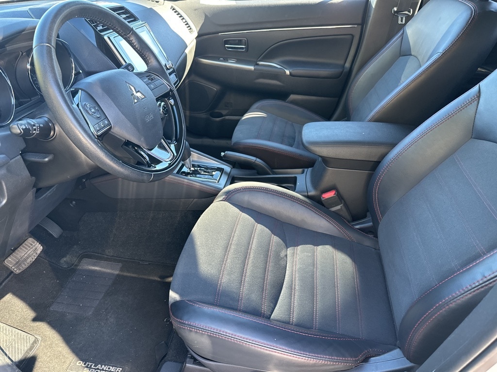 Thumbnail: 2024 Mitsubishi Outlander Sport - 6