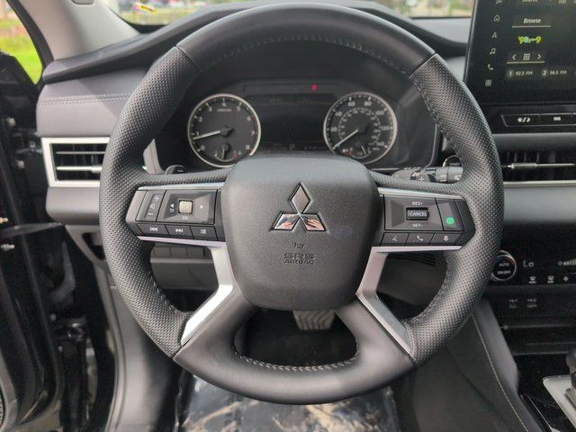 Thumbnail: 2025 Mitsubishi Outlander - 23