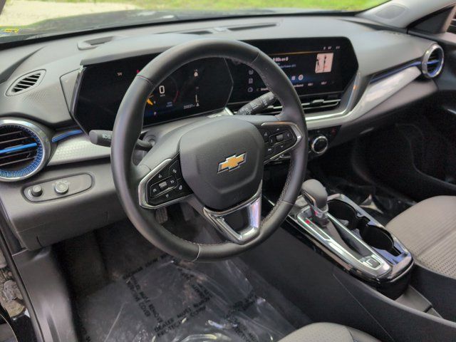 Thumbnail: 2025 Chevrolet Trax - 15