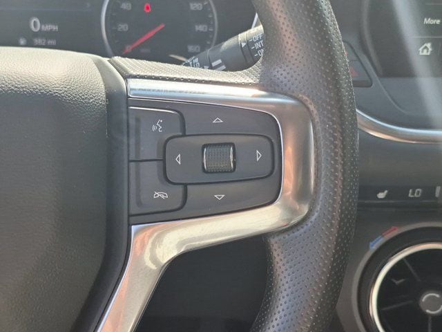 Thumbnail: 2025 Chevrolet Blazer - 21