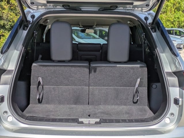 Thumbnail: 2024 Mitsubishi Outlander - 30