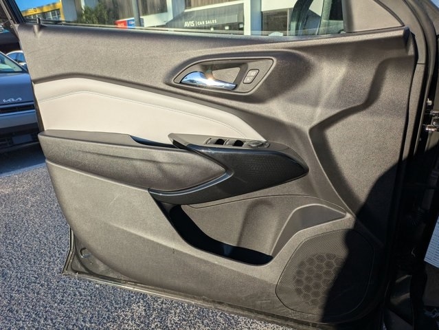 Thumbnail: 2025 Chevrolet Trax - 2