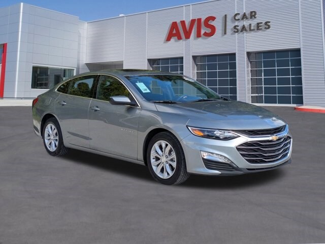 2024 Chevrolet Malibu 1LT photo 3