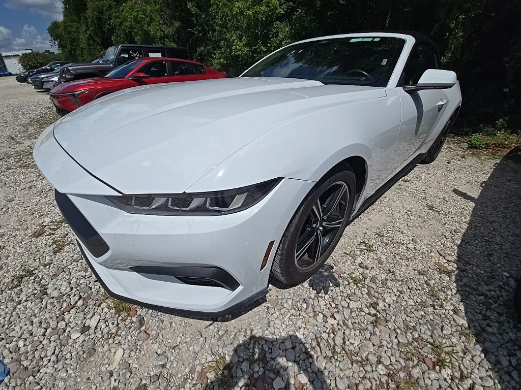 2025 Ford Mustang's photo