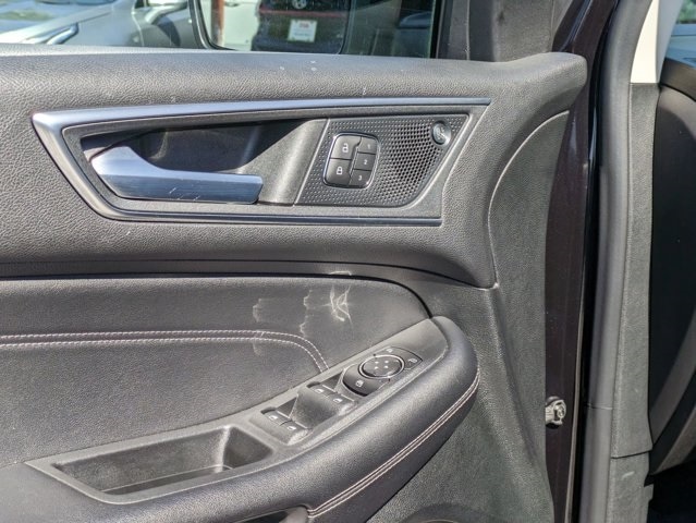 2022 Ford Edge Titanium 13