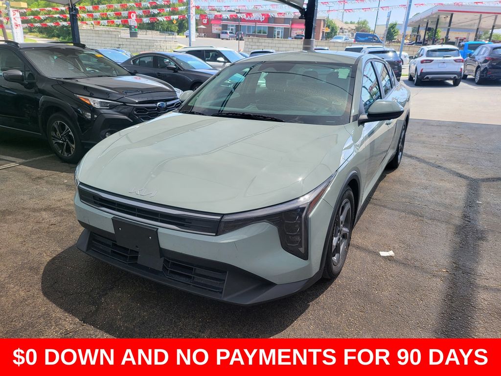 Thumbnail: 2025 Kia K4 - 1