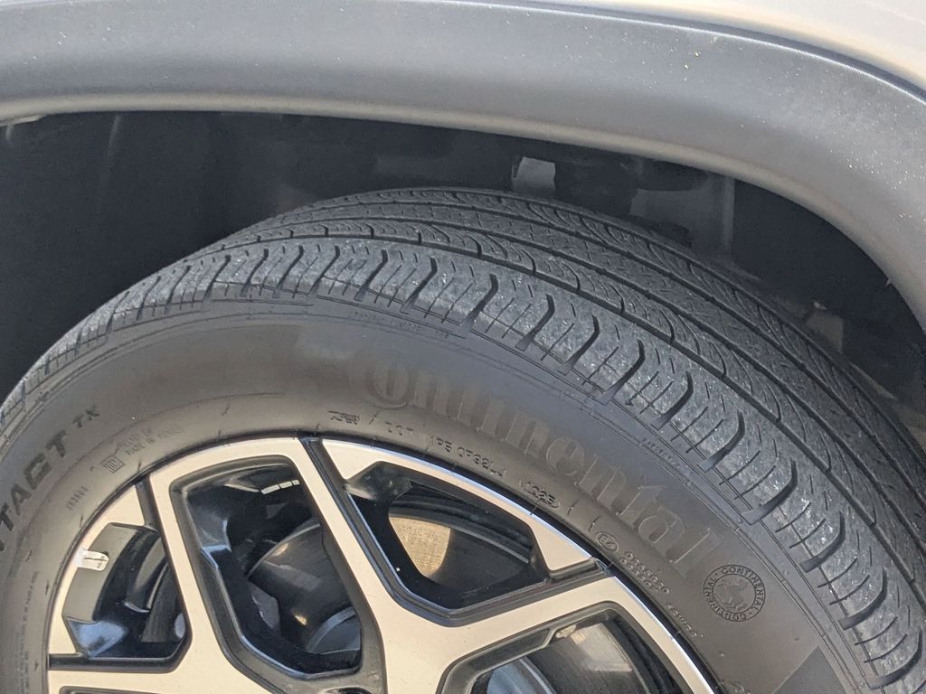 Thumbnail: 2025 Jeep Compass - 30