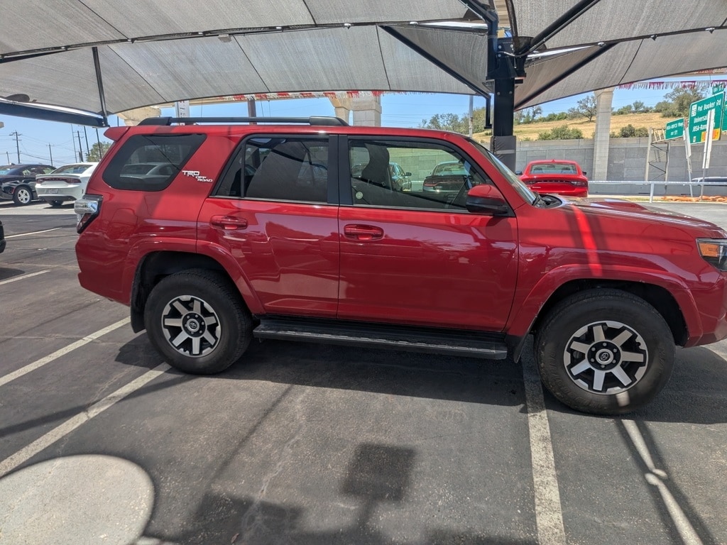 Thumbnail: 2024 Toyota 4Runner - 8
