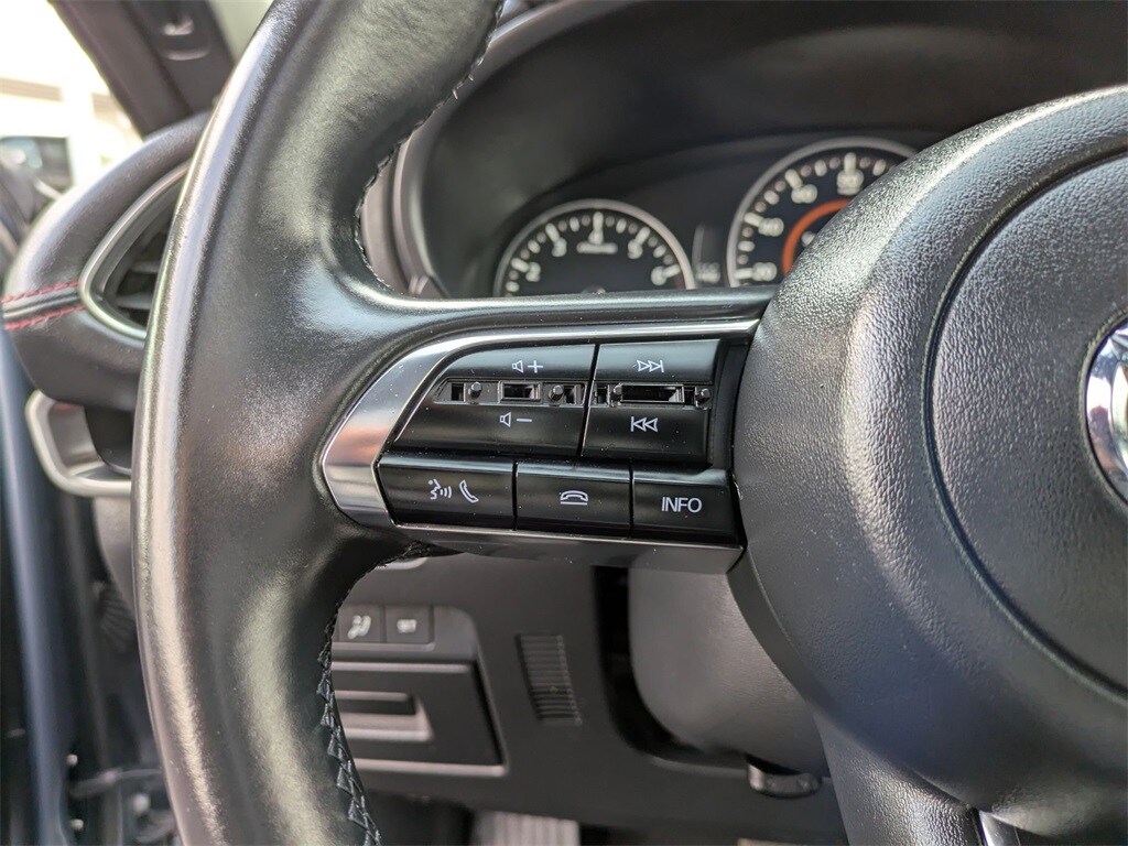 2024 Mazda Mazda3 Carbon Edition 19