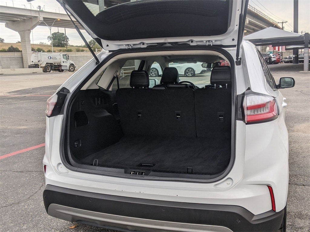 Thumbnail: 2024 Ford Edge - 31