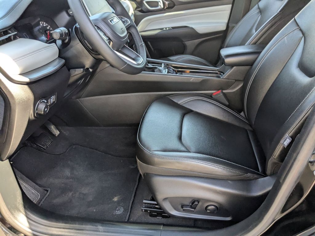 Thumbnail: 2025 Jeep Compass - 13