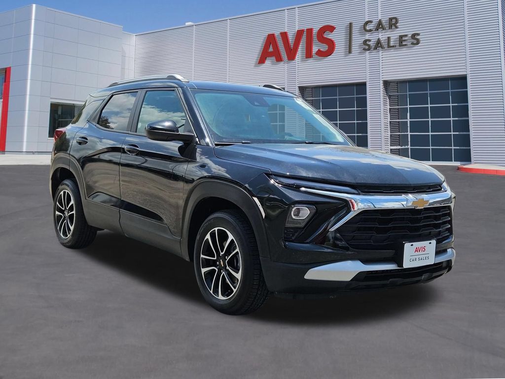 Thumbnail: 2025 Chevrolet TrailBlazer - 9