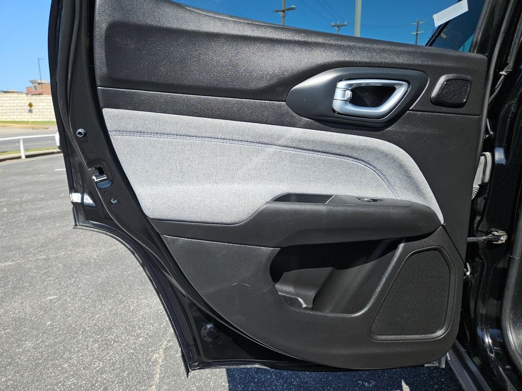 2025 Jeep Compass Latitude - Photo 18