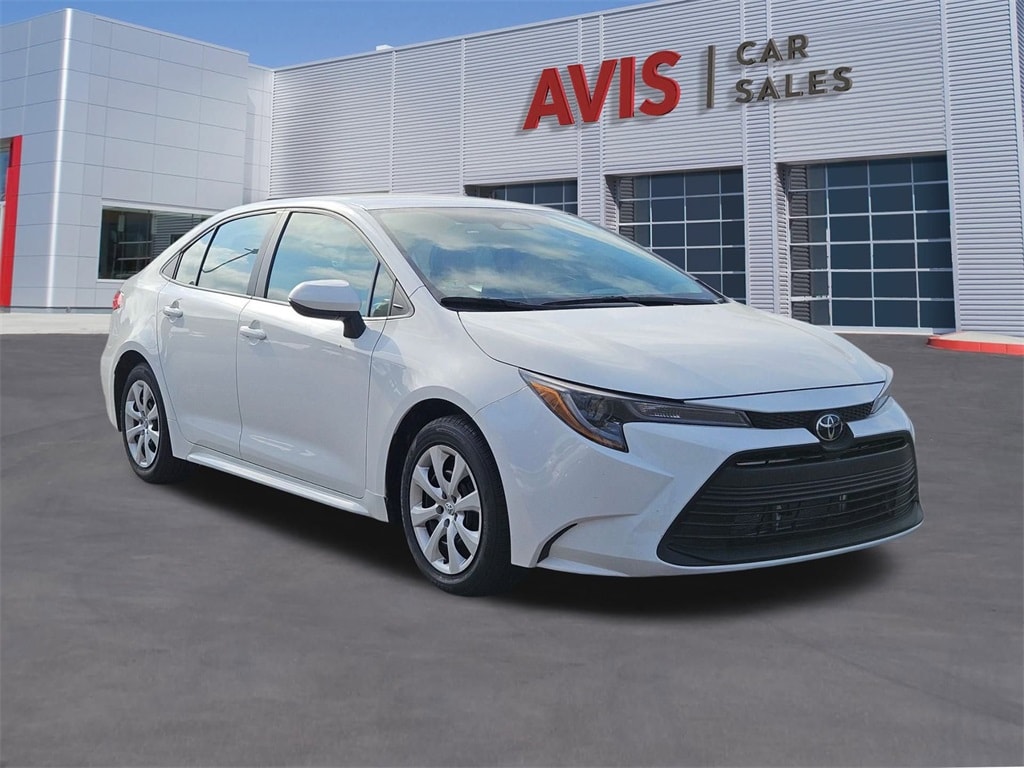 Thumbnail: 2024 Toyota Corolla - 3