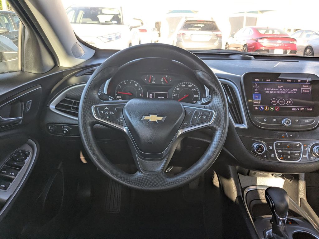 Thumbnail: 2024 Chevrolet Malibu - 26