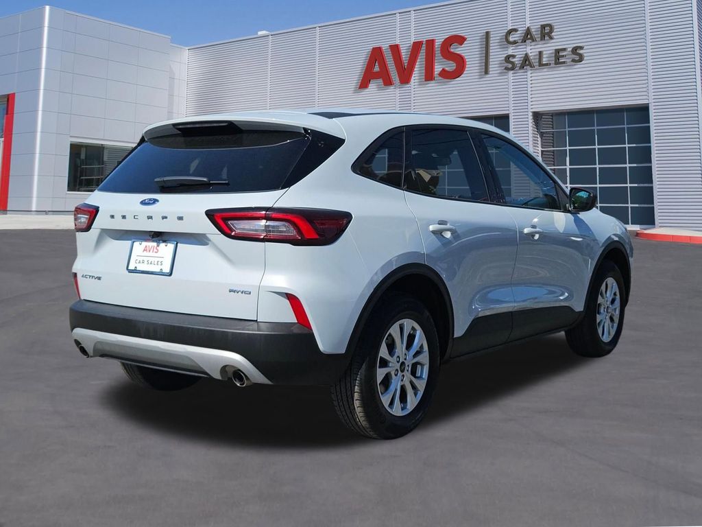 Thumbnail: 2025 Ford Escape - 6