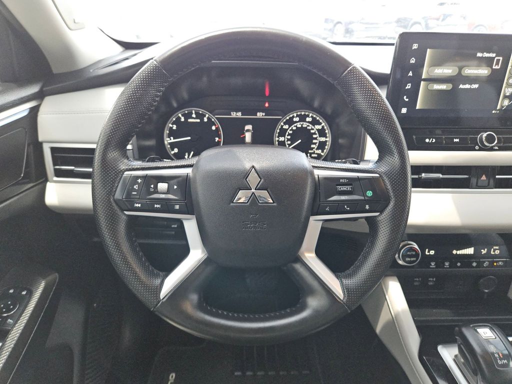 Thumbnail: 2025 Mitsubishi Outlander - 23