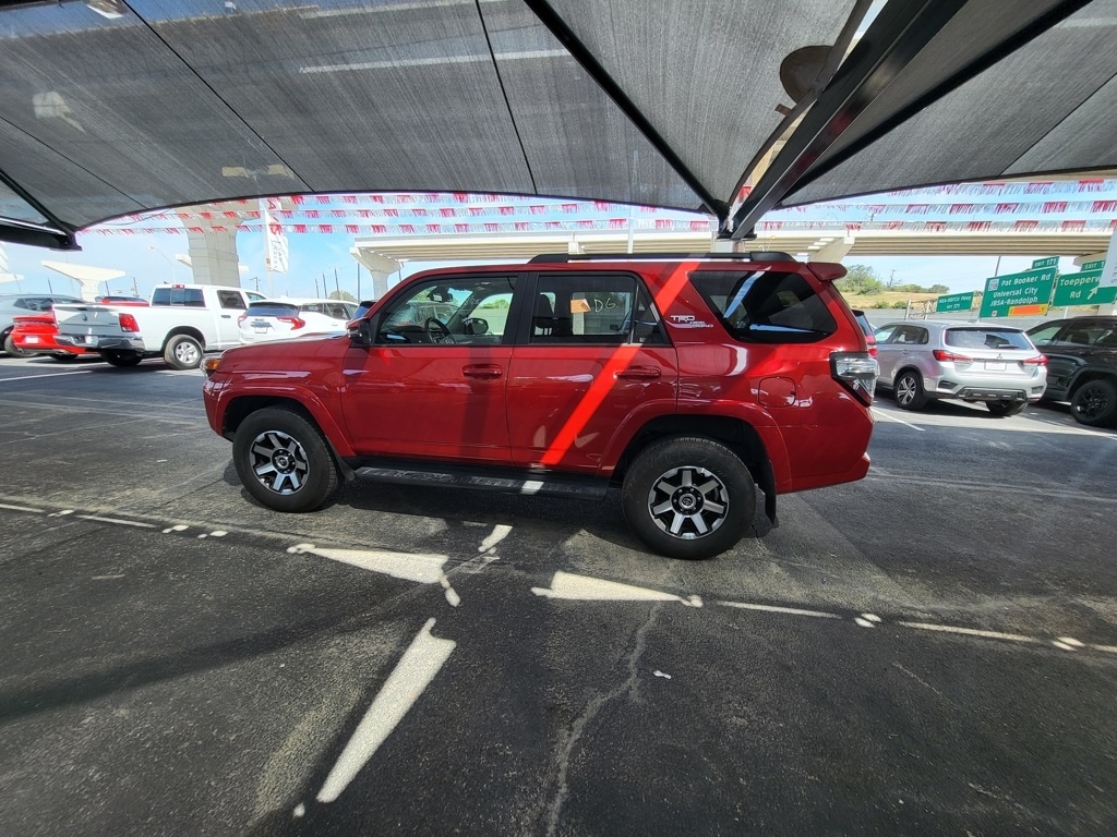Thumbnail: 2024 Toyota 4Runner - 6