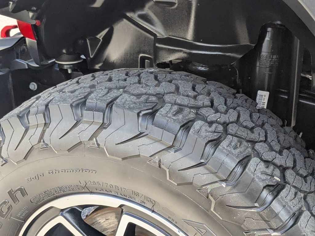 Thumbnail: 2025 Jeep Wrangler - 31