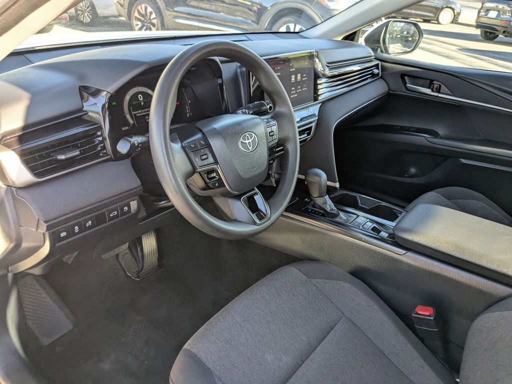 Thumbnail: 2025 Toyota Camry - 13