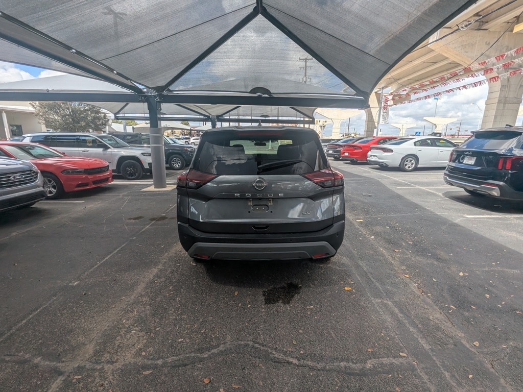 Thumbnail: 2023 Nissan Rogue - 8