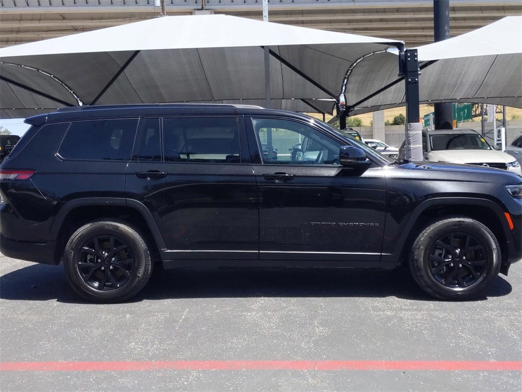 Thumbnail: 2024 Jeep Grand Cherokee L - 4