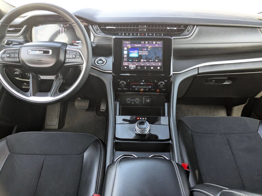 Thumbnail: 2025 Jeep Grand Cherokee - 23