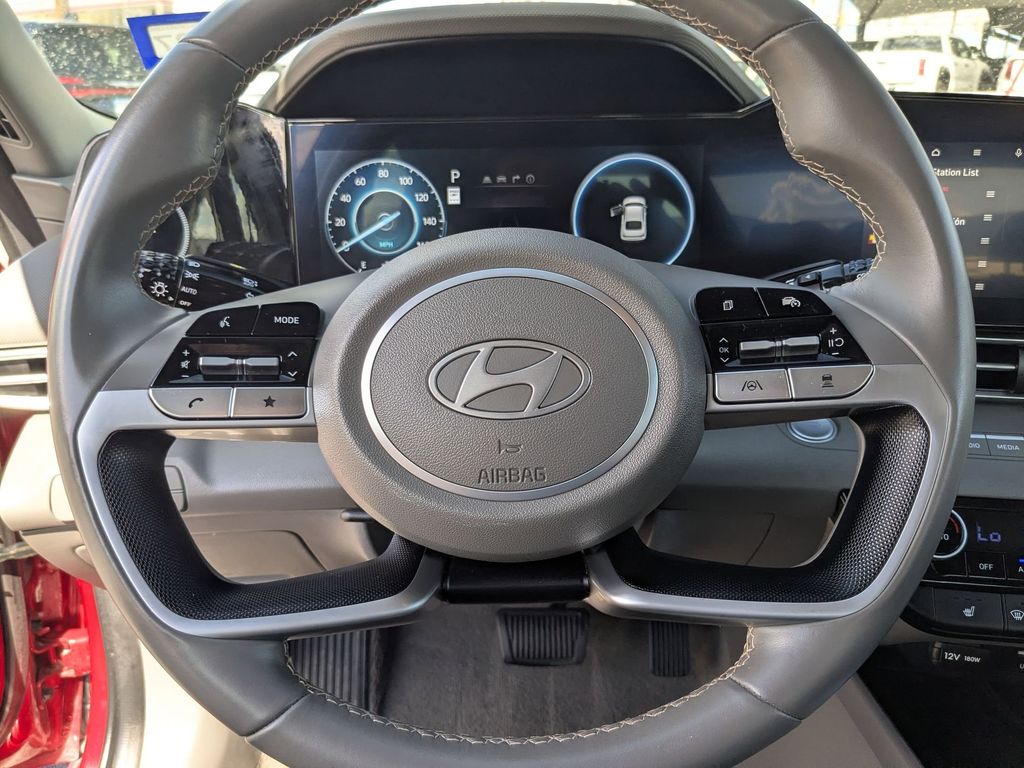 Thumbnail: 2025 Hyundai Elantra - 18