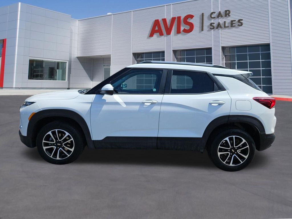 Thumbnail: 2025 Chevrolet TrailBlazer - 2