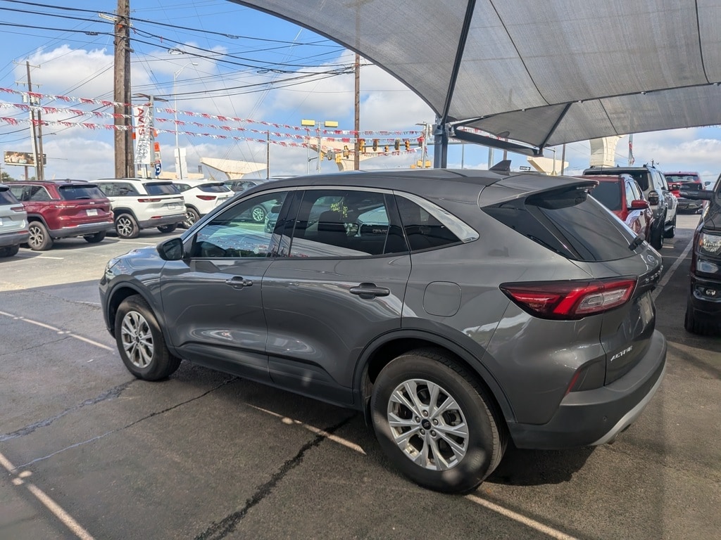 Thumbnail: 2024 Ford Escape - 6