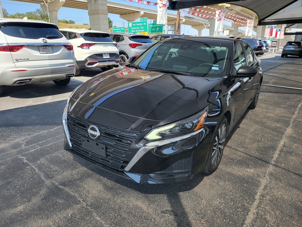 Thumbnail: 2024 Nissan Altima - 1