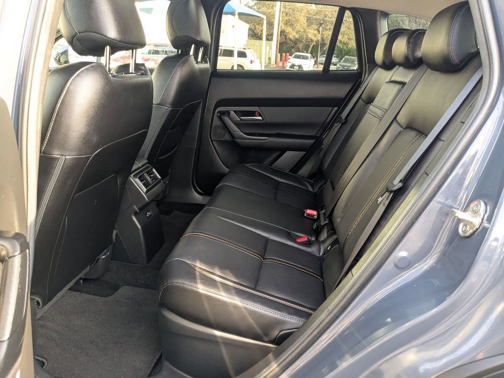 Thumbnail: 2025 Mazda CX-50 - 23