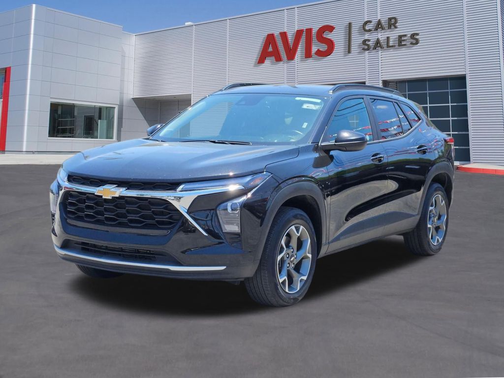 2025 Chevrolet Trax LT's photo