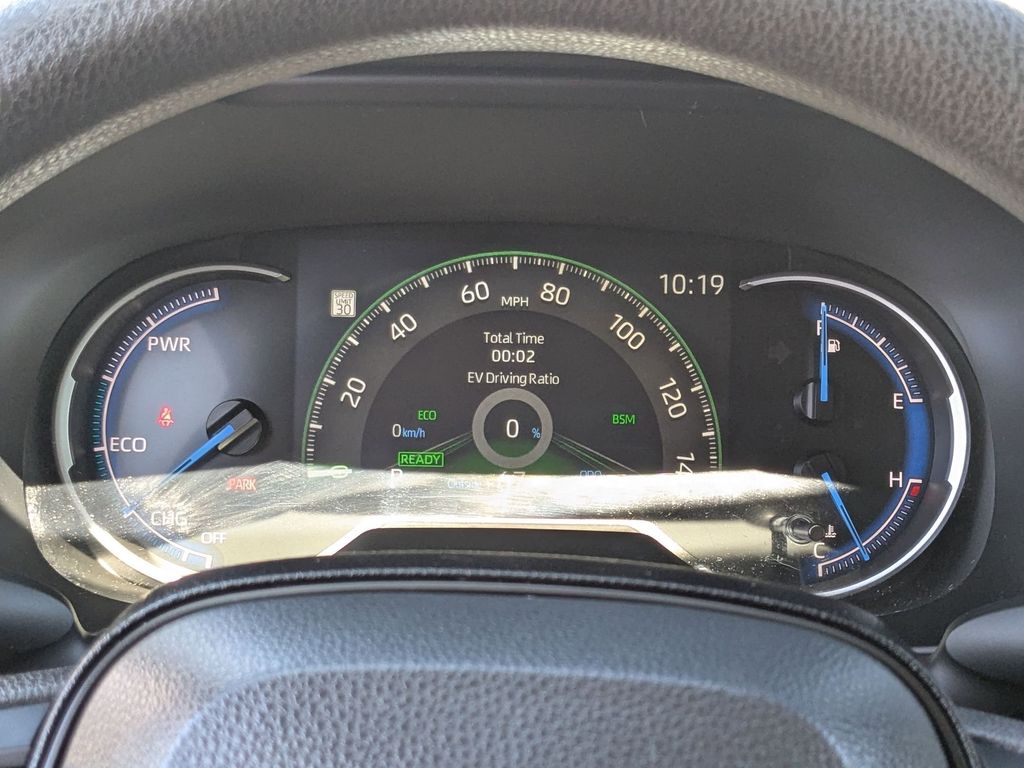 Thumbnail: 2025 Toyota RAV4 - 18