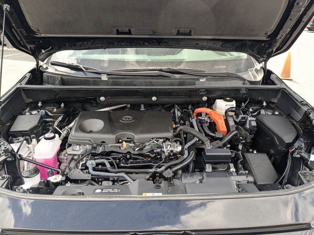 Thumbnail: 2025 Toyota RAV4 - 28