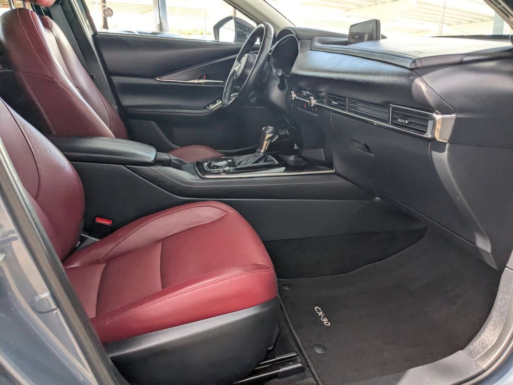 Thumbnail: 2025 Mazda CX-30 - 27