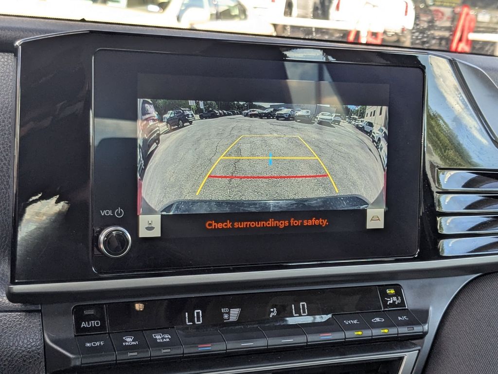 Thumbnail: 2025 Toyota Camry - 20