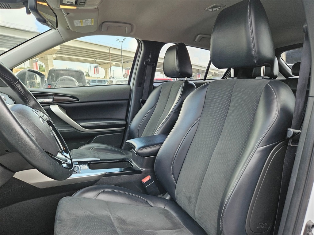Thumbnail: 2024 Mitsubishi Eclipse Cross - 11