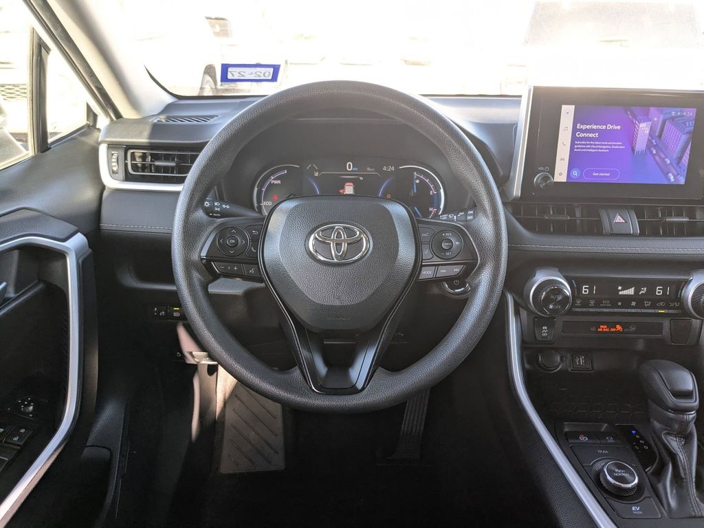 Thumbnail: 2025 Toyota RAV4 - 25