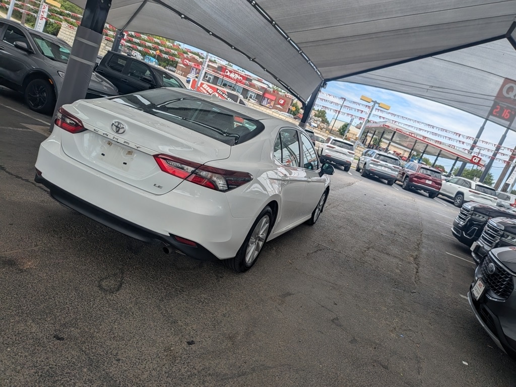 Thumbnail: 2024 Toyota Camry - 9