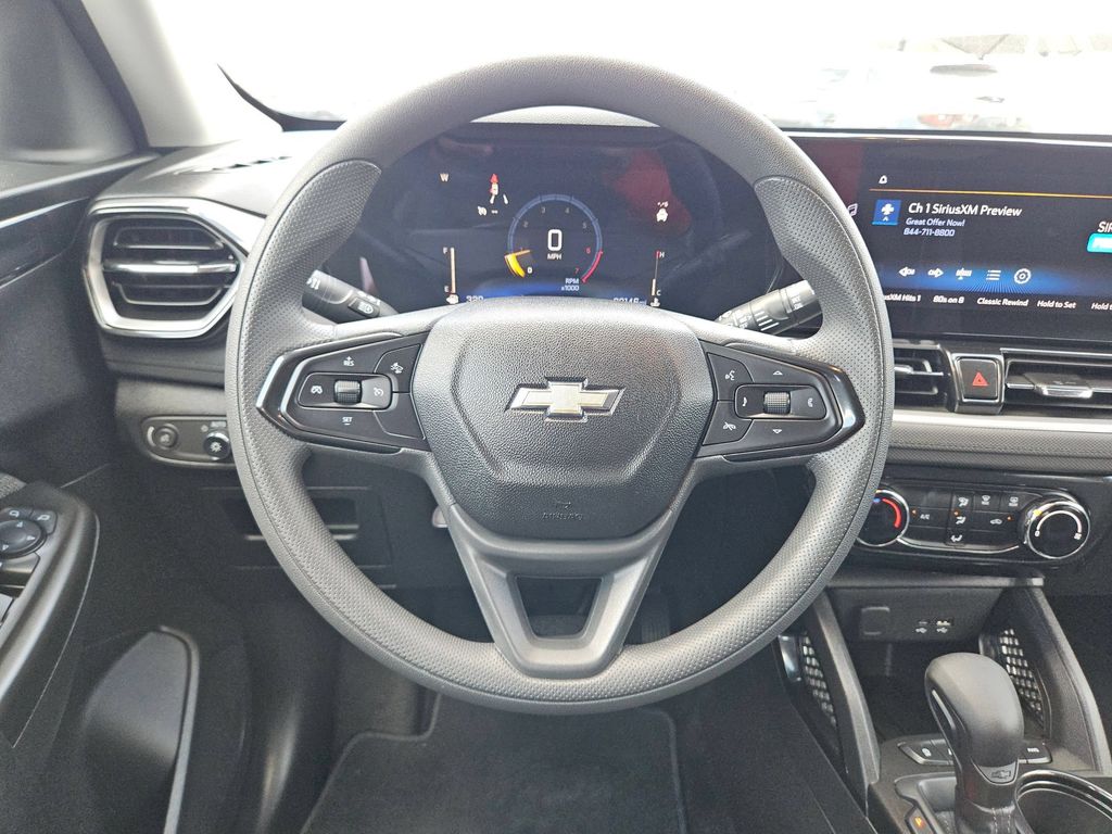 Thumbnail: 2025 Chevrolet TrailBlazer - 23