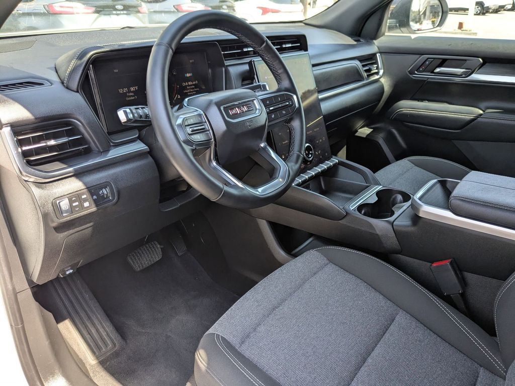 Thumbnail: 2025 GMC Terrain - 13