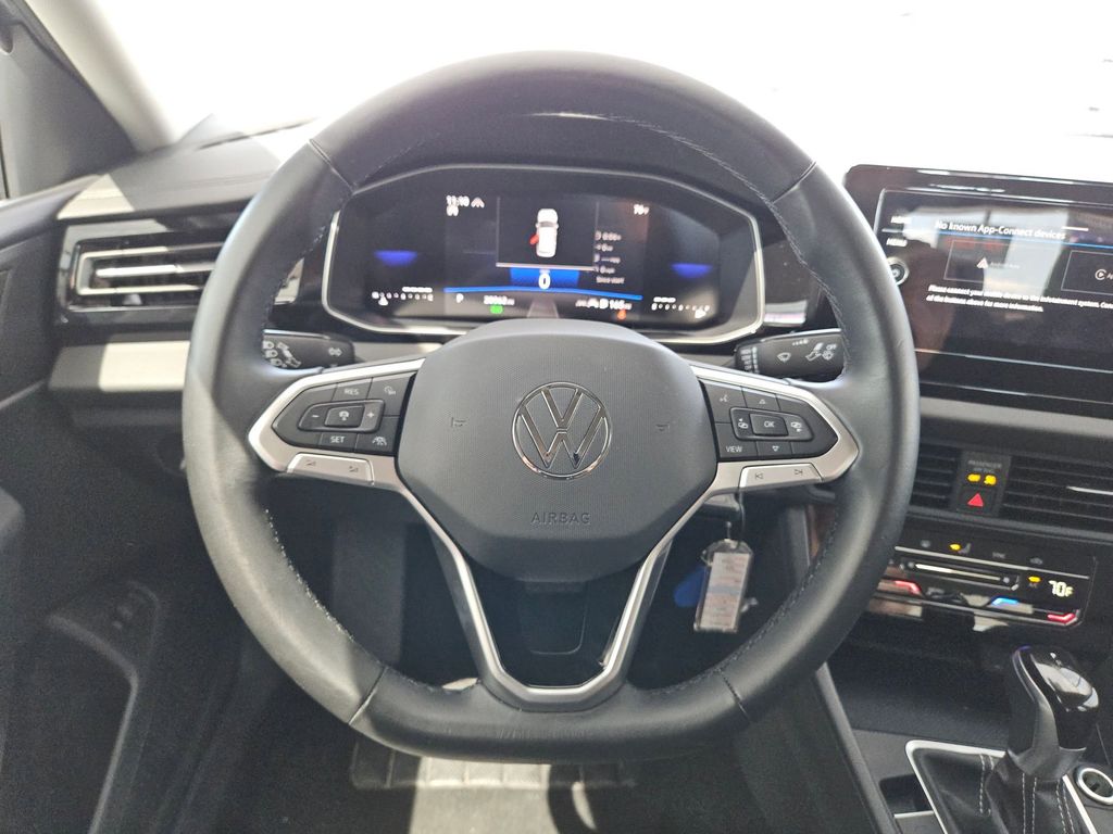 Thumbnail: 2025 Volkswagen Jetta - 23