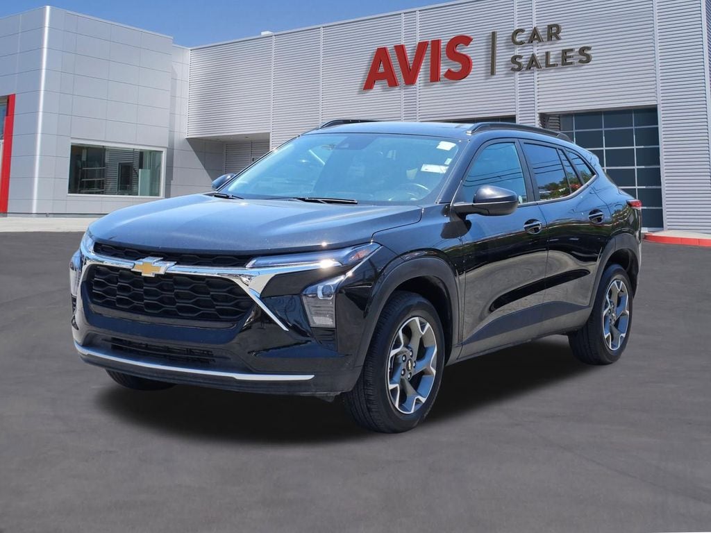2025 Chevrolet Trax LT's photo