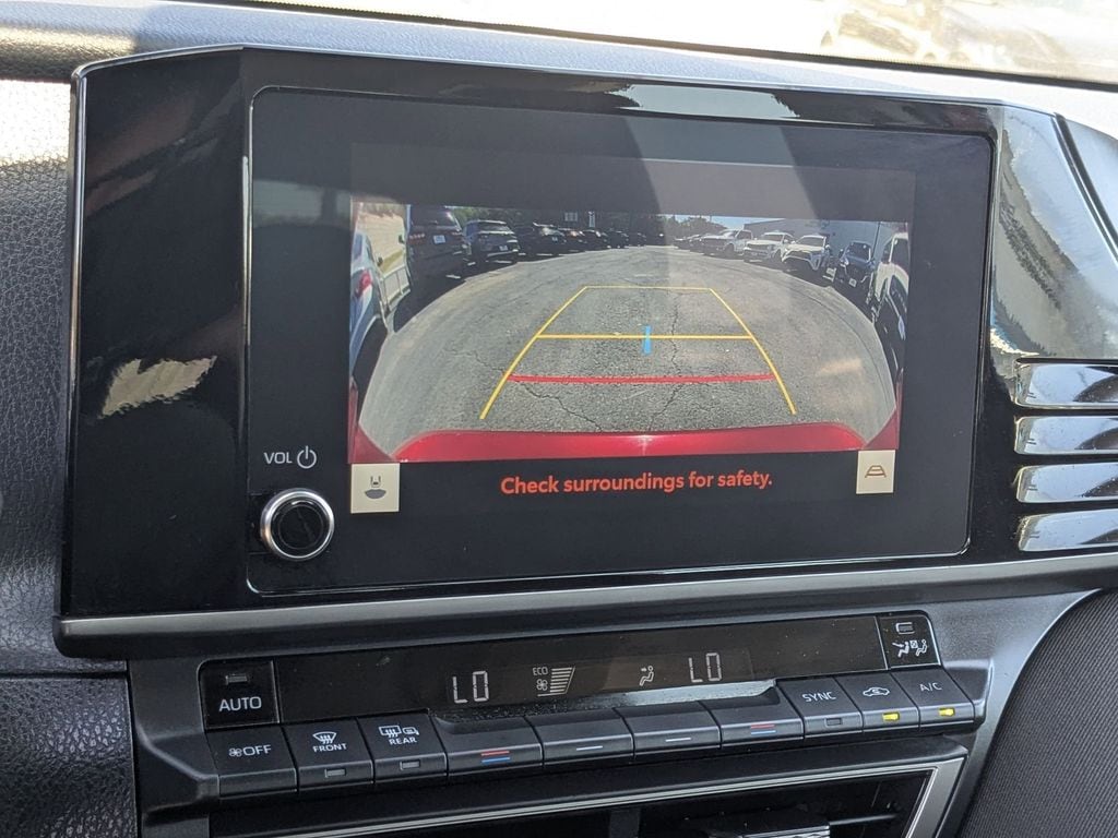 Thumbnail: 2025 Toyota Camry - 22