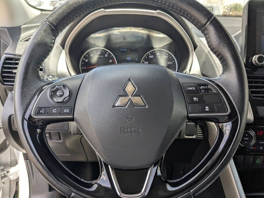 Thumbnail: 2025 Mitsubishi Eclipse Cross - 16
